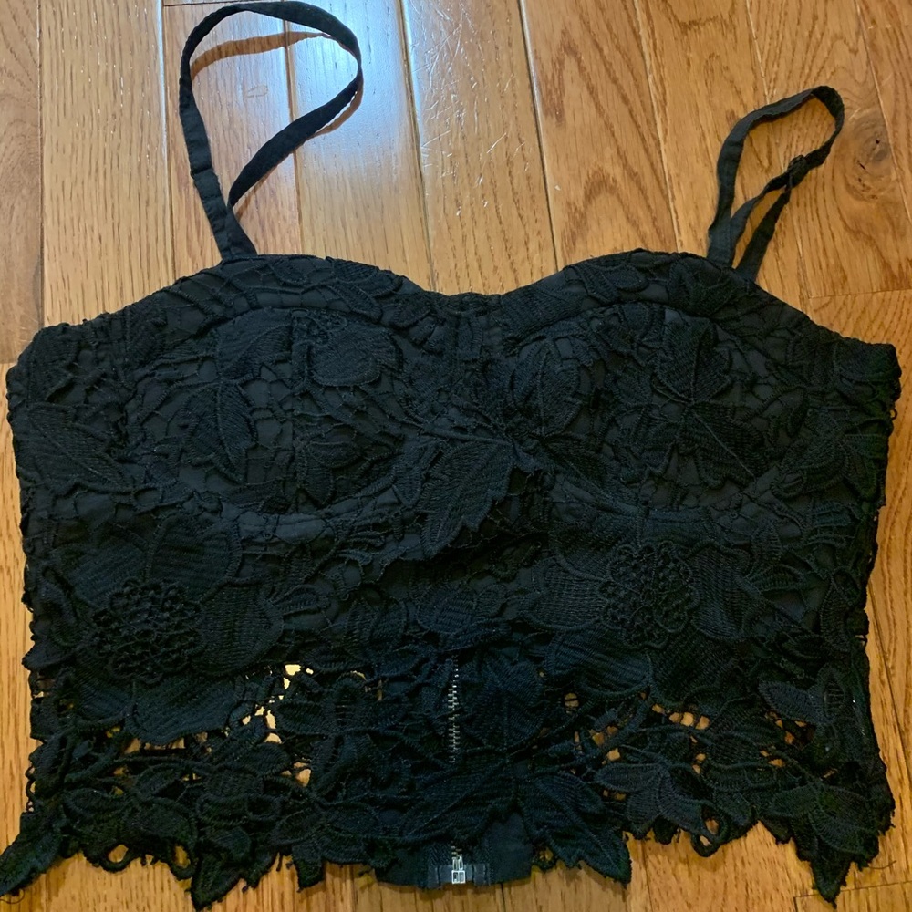 LF black crop top